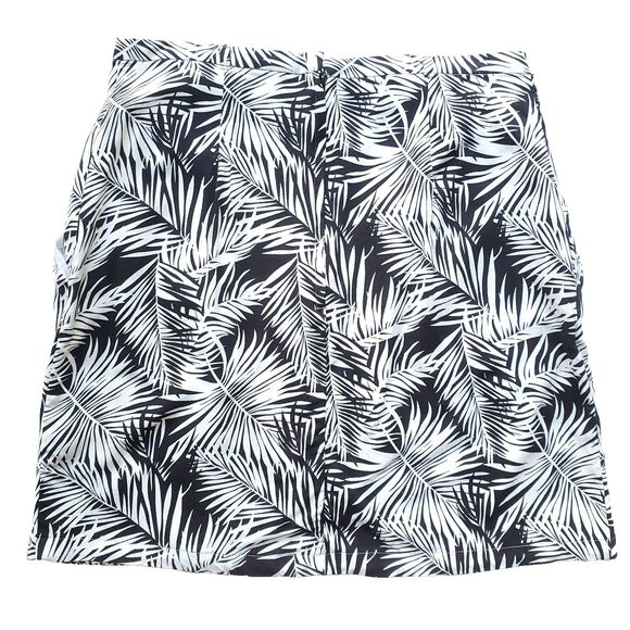 Tropical Mini Skirt Size 12 Faux Wrap Black Cream White H&M Vacation Tiki Bar - Picture 2 of 9
